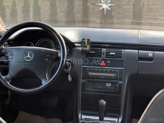 Mercedes E 260 2000, 400,000 km - 2.6 l - Bakı