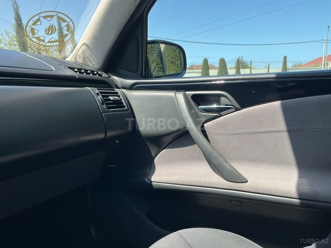 Mercedes E 260 2000, 400,000 km - 2.6 l - Bakı