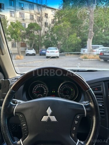 Mitsubishi Pajero 2013, 125,000 km - 3.5 l - Bakı