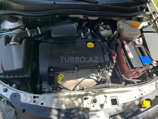 Opel Astra 2005, 236,000 km - 1.6 l - Qax