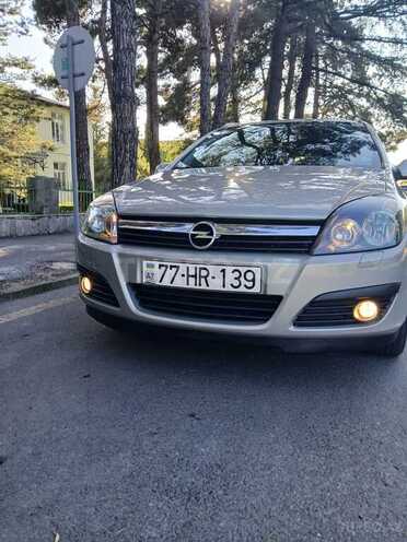 Opel Astra 2005, 236,000 km - 1.6 l - Qax