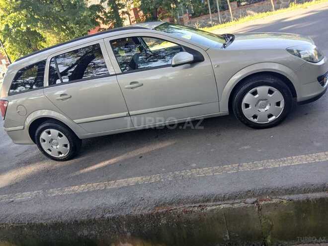 Opel Astra 2005, 236,000 km - 1.6 l - Qax