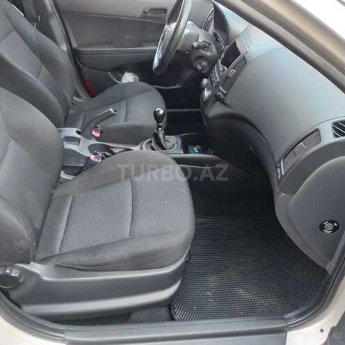 Hyundai i30 2009, 390,000 km - 1.4 l - Zaqatala