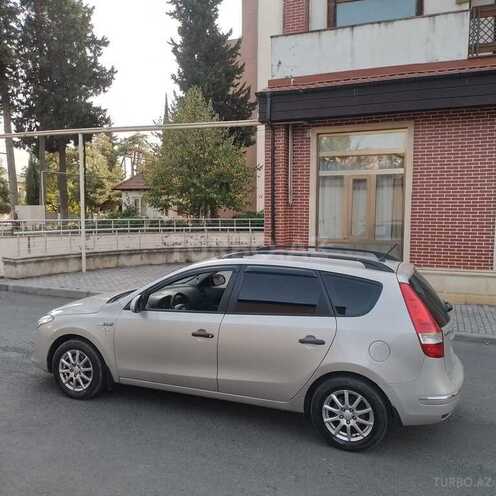 Hyundai i30 2009, 390,000 km - 1.4 l - Zaqatala
