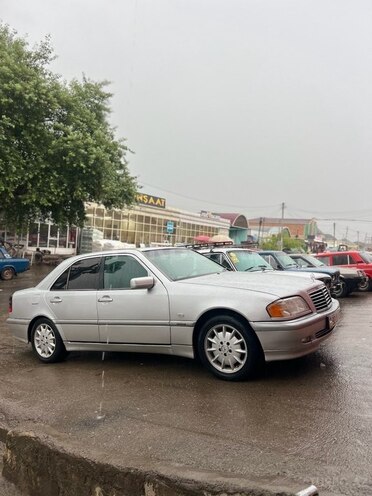 Mercedes C 180 1999, 610,000 km - 1.8 л - Bakı