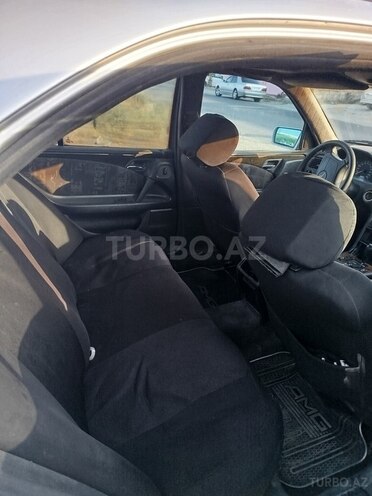Mercedes E 230 1997, 435,000 km - 2.3 l - Bakı