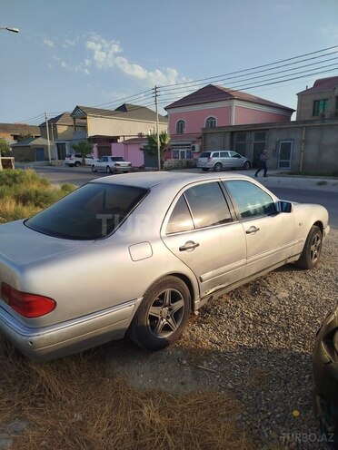 Mercedes E 230 1997, 435,000 km - 2.3 l - Bakı