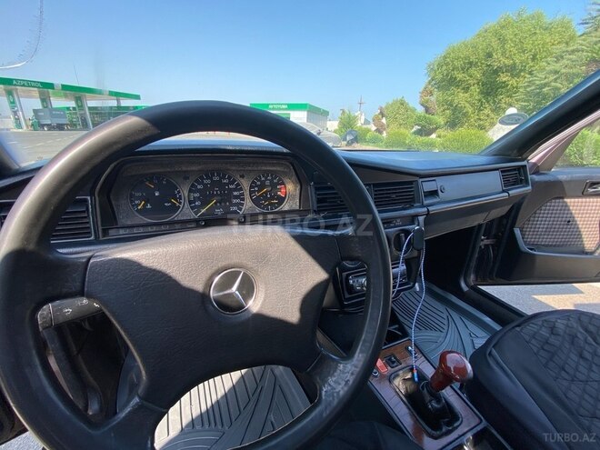Mercedes 190 1991, 380,000 km - 2.0 l - Lənkəran
