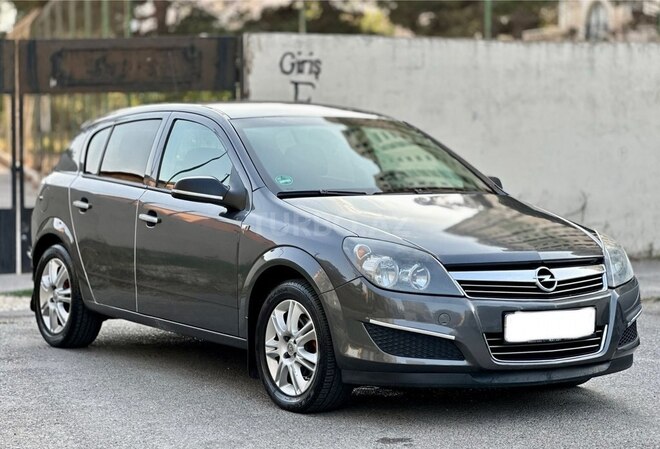 Opel Astra 2009, 235,000 km - 1.4 l - Bakı