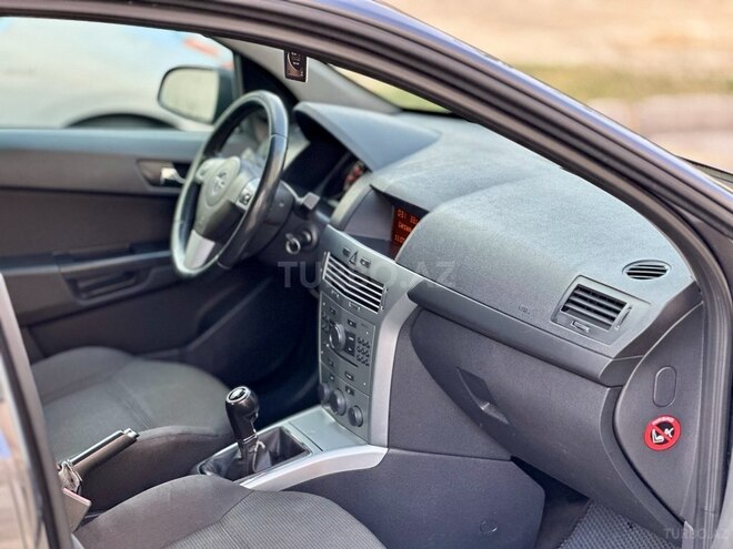Opel Astra 2009, 235,000 km - 1.4 l - Bakı
