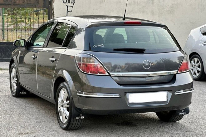 Opel Astra 2009, 235,000 km - 1.4 l - Bakı