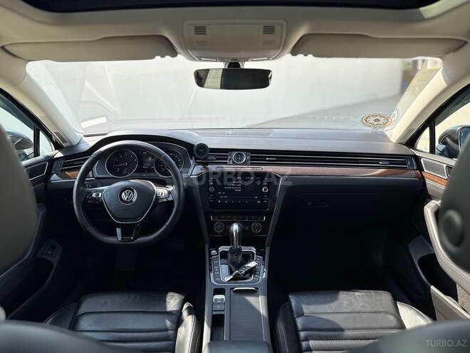Volkswagen Passat 2017, 100,500 km - 1.8 l - Bakı