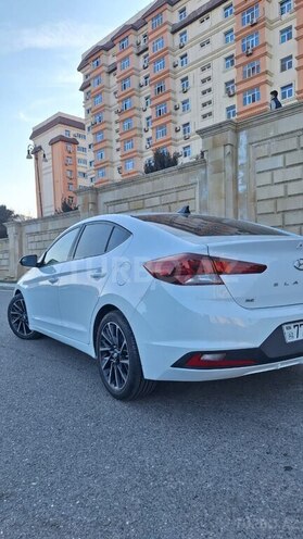 Hyundai Elantra 2019, 95,000 km - 2.0 л - Bakı