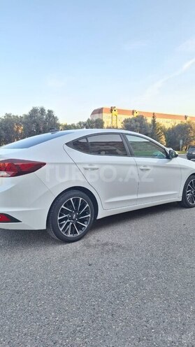 Hyundai Elantra 2019, 95,000 km - 2.0 л - Bakı