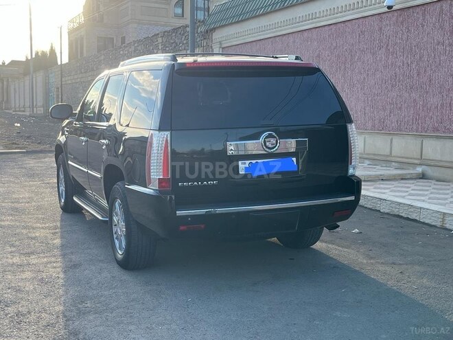 Cadillac Escalade 2007, 252,134 km - 6.2 l - Gəncə