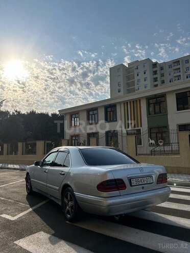 Mercedes E 240 1997, 450,000 km - 2.4 l - Sumqayıt