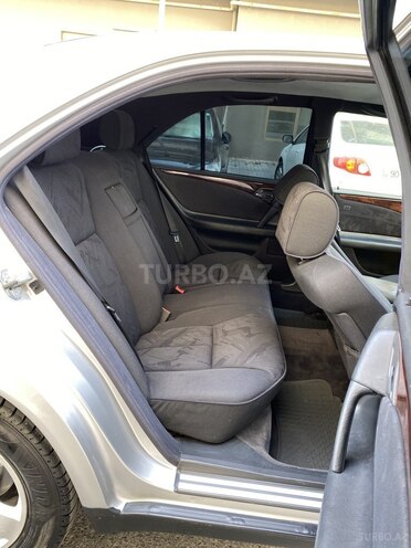 Mercedes E 240 1997, 309,000 km - 2.4 l - Bakı
