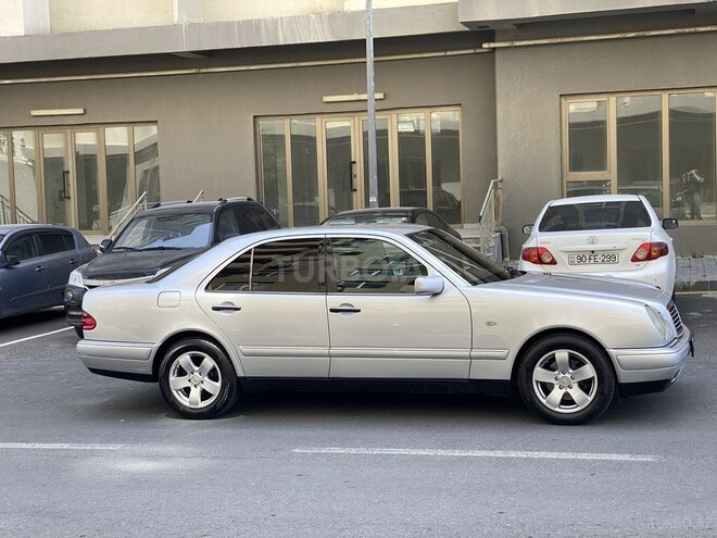 Mercedes E 240 1997, 309,000 km - 2.4 l - Bakı