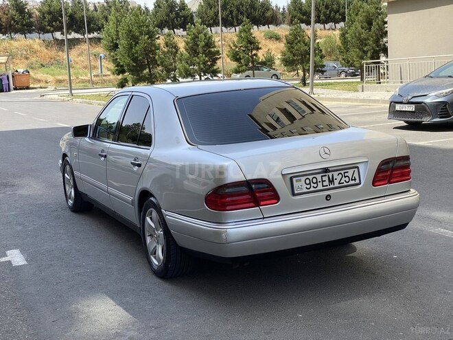 Mercedes E 240 1997, 309,000 km - 2.4 l - Bakı