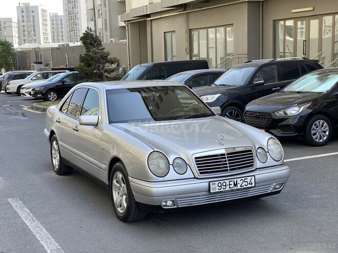 Mercedes E 240 1997, 309,000 km - 2.4 l - Bakı