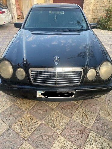Mercedes E 220 1999, 350,000 km - 2.2 l - Bakı