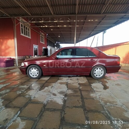 Mercedes C 180 1999, 250,000 km - 1.8 l - Salyan