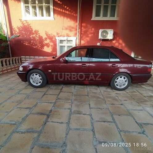 Mercedes C 180 1999, 250,000 km - 1.8 l - Salyan