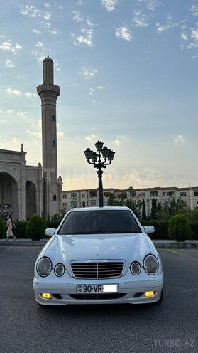 Mercedes E 220 2001, 550,000 km - 2.2 l - Bakı