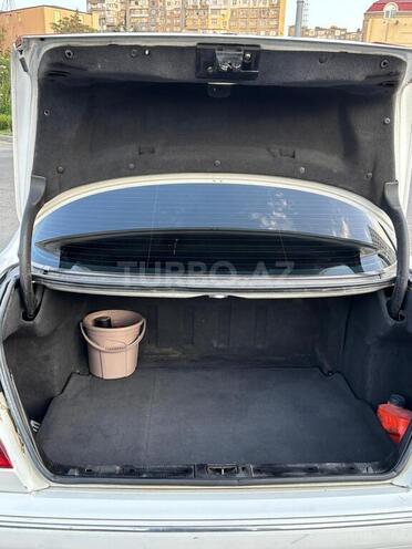 Mercedes E 220 2001, 550,000 km - 2.2 l - Bakı