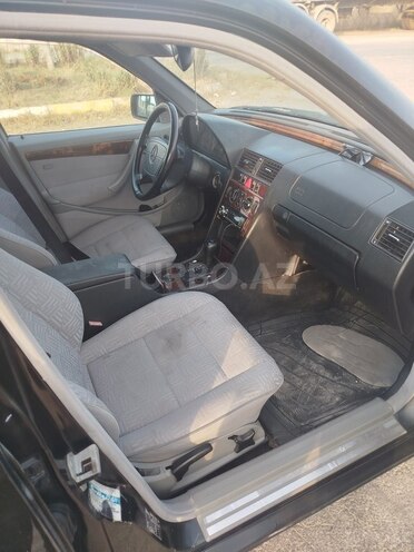 Mercedes C 200 1998, 290,068 km - 2.0 l - Bakı