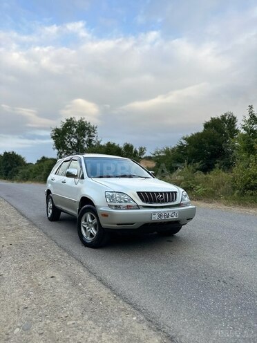 Lexus RX 300 2001, 245,000 km - 3.0 l - Qusar