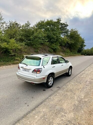 Lexus RX 300 2001, 245,000 km - 3.0 l - Qusar