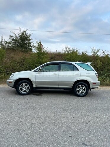 Lexus RX 300 2001, 245,000 km - 3.0 l - Qusar