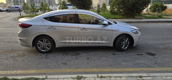 Hyundai Avante 2016, 188,000 km - 1.6 l - Bakı