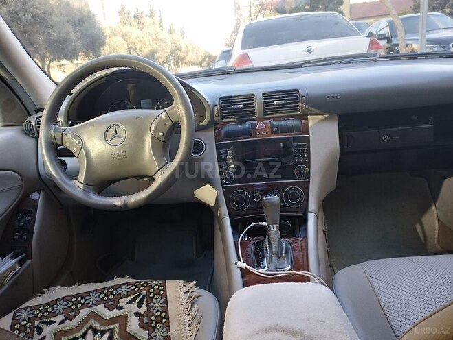 Mercedes C 240 2004, 234,000 km - 2.6 l - Bakı