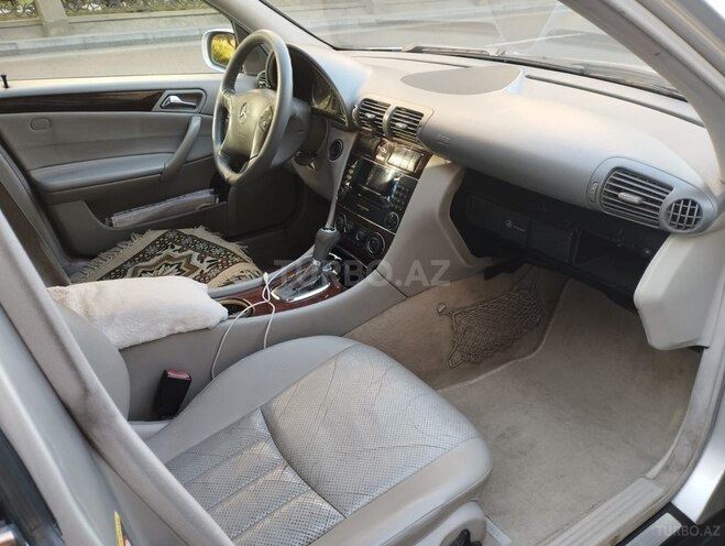 Mercedes C 240 2004, 234,000 km - 2.6 l - Bakı