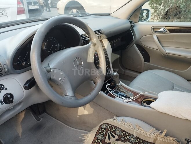 Mercedes C 240 2004, 234,000 km - 2.6 l - Bakı