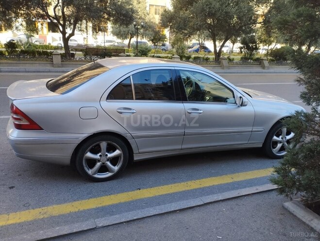 Mercedes C 240 2004, 234,000 km - 2.6 l - Bakı