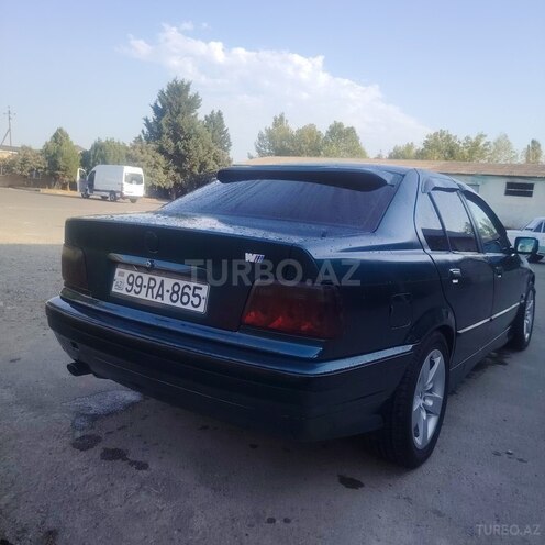 BMW 318 1983, 533,502 km - 1.8 l - Göygöl