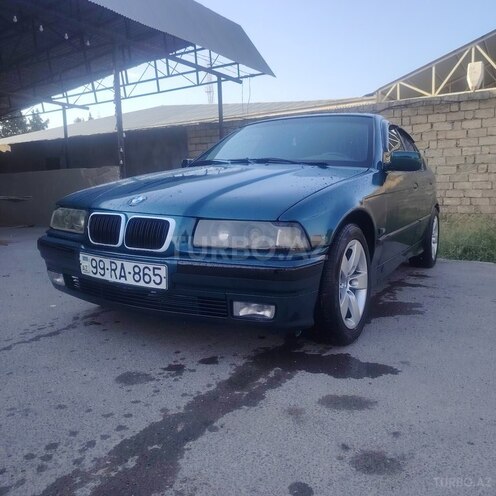 BMW 318 1983, 533,502 km - 1.8 l - Göygöl