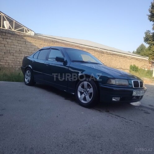 BMW 318 1983, 533,502 km - 1.8 l - Göygöl