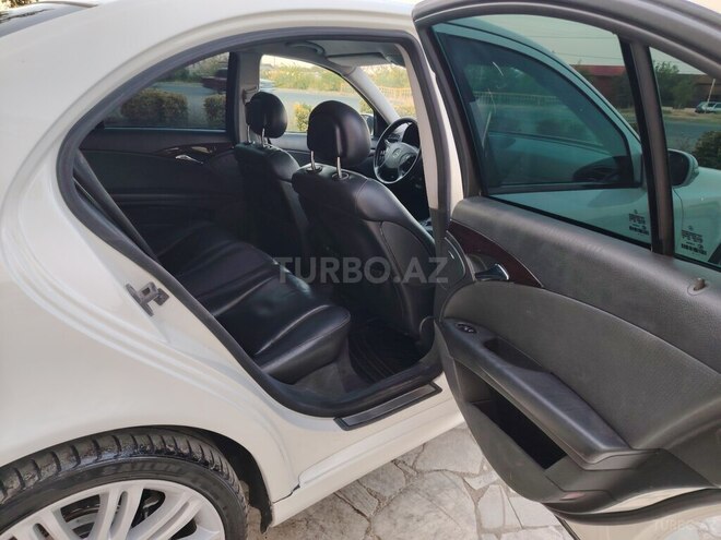 Mercedes E 220 2005, 384,000 km - 2.2 l - Tovuz
