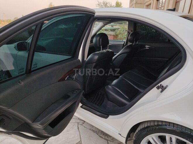 Mercedes E 220 2005, 384,000 km - 2.2 l - Tovuz