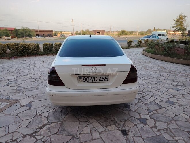 Mercedes E 220 2005, 384,000 km - 2.2 l - Tovuz