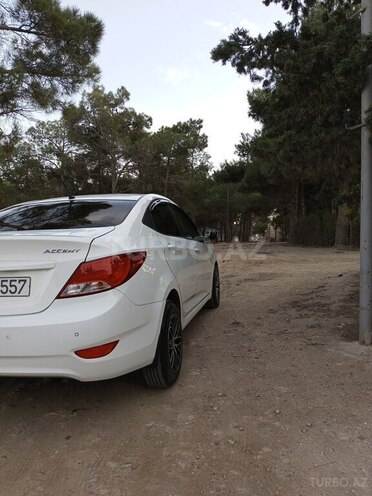 Hyundai Accent 2015, 214,500 km - 1.6 l - Bakı