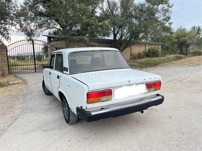 LADA (VAZ) 2107 2000, 111,800 km - 1.6 l - Quba