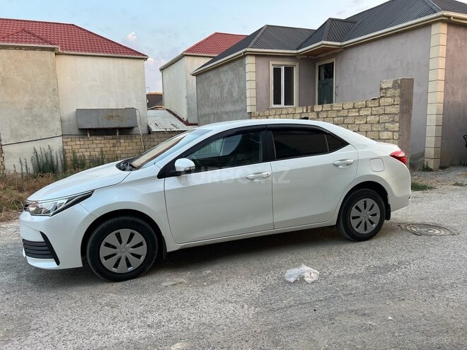 Toyota Corolla 2018, 96,000 km - 1.6 l - Bakı