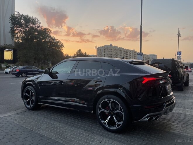 Lamborghini Urus-12
