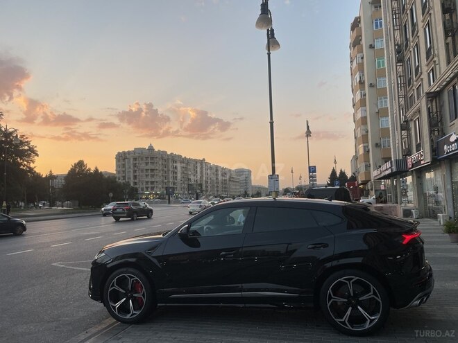Lamborghini Urus-11