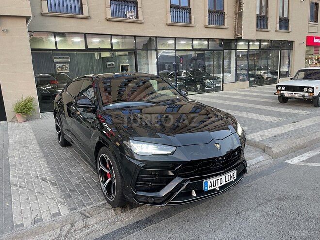 Lamborghini Urus-2